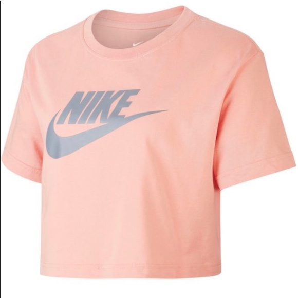 nike women's essential futura crop top